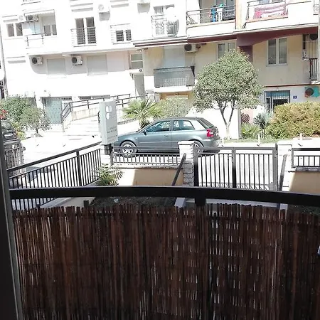 Apartman Ruzica * פודגוריצה